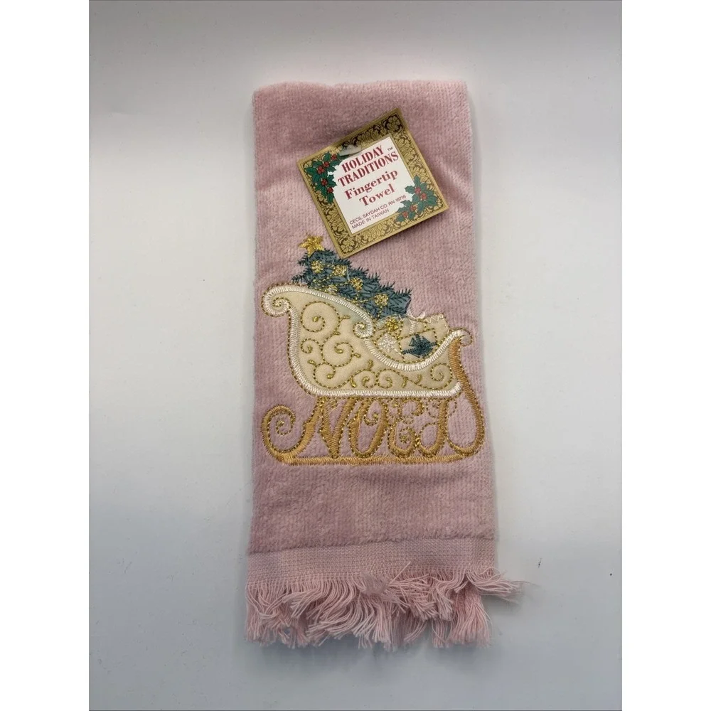 Vtg Holiday Traditions Christmas Guest Fingertip Towels Set Of 3 Pink Fringe NEW